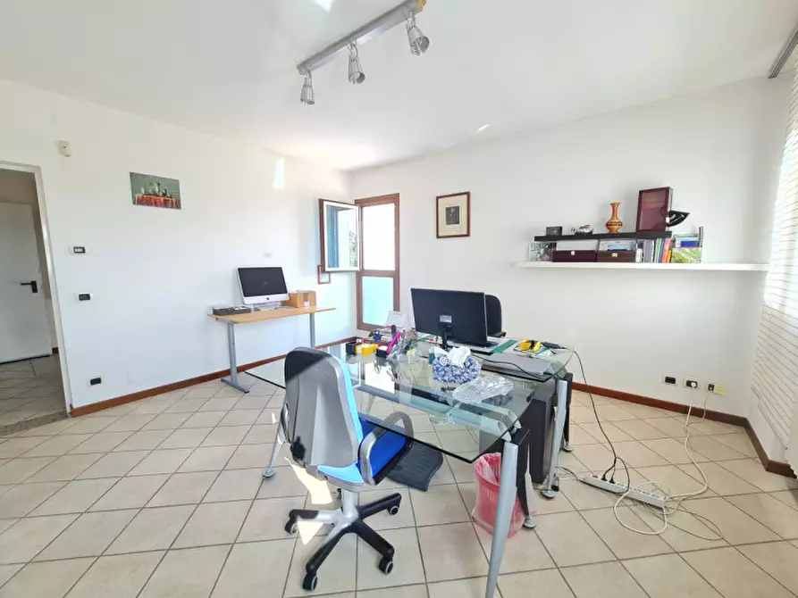 Immagine 54 di Capannone industriale in vendita  in Via Cesare Battisti a Abano Terme