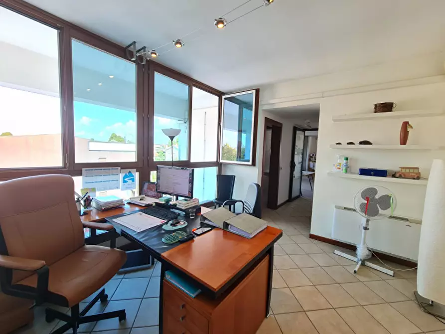 Immagine 65 di Capannone industriale in vendita  in Via Cesare Battisti a Abano Terme