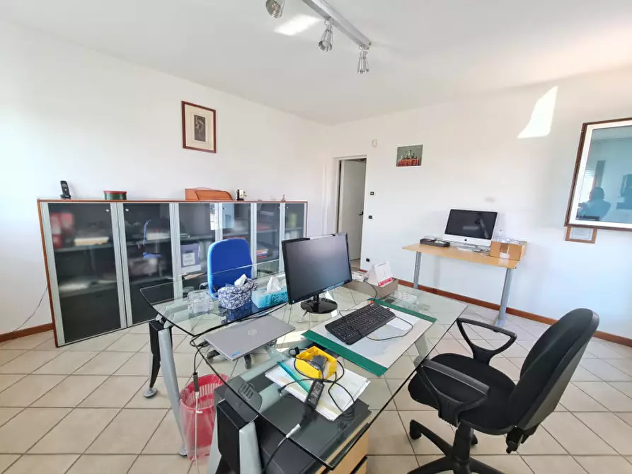 Immagine 68 di Capannone industriale in vendita  in Via Cesare Battisti a Abano Terme