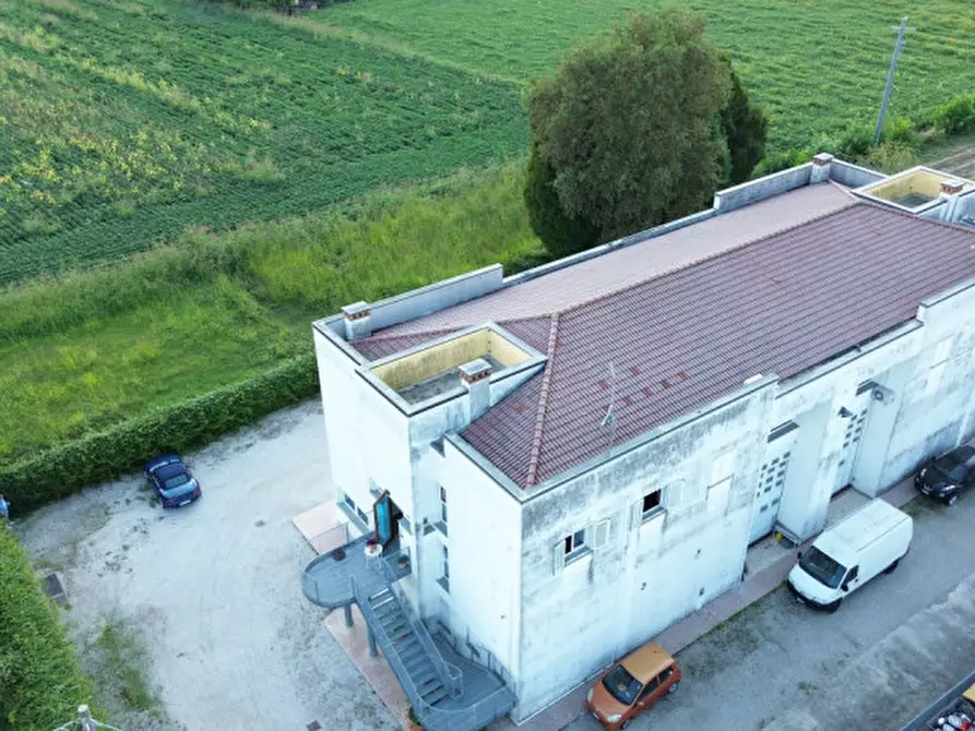 Immagine 72 di Capannone industriale in vendita  in Via Cesare Battisti a Abano Terme