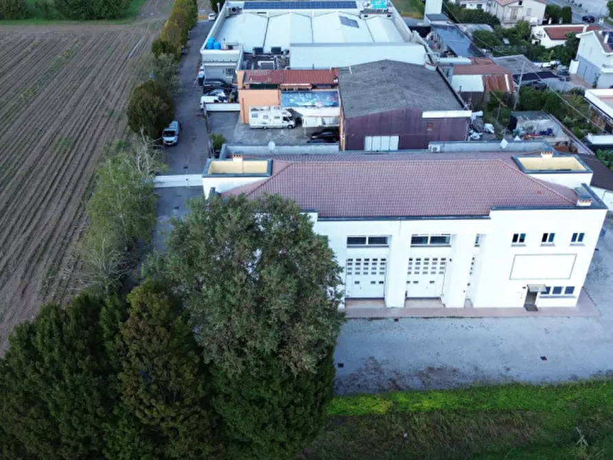 Immagine 74 di Capannone industriale in vendita  in Via Cesare Battisti a Abano Terme