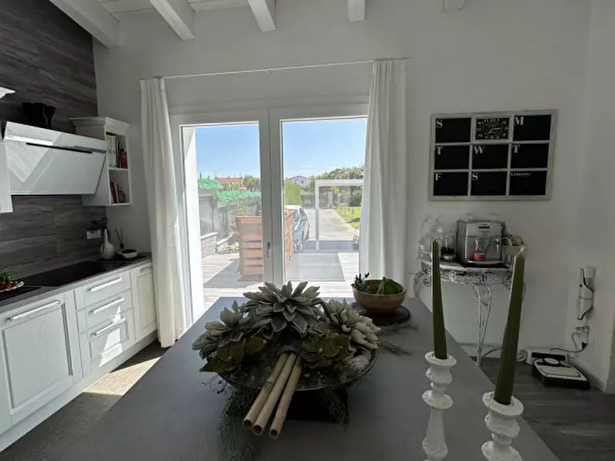 Immagine 5 di Casa indipendente in vendita  in Via Giovanni Battista Cromer a Agna