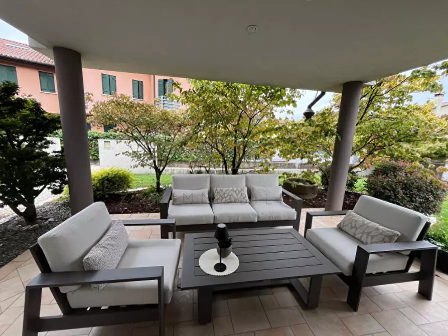 Immagine 5 di Casa bifamiliare in vendita  in Via Montello a Riese Pio x