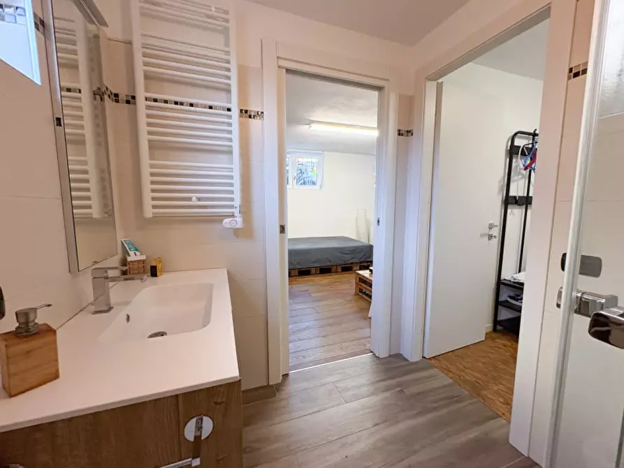 Immagine 25 di Appartamento in vendita  in via redipuglia 5 a Biassono