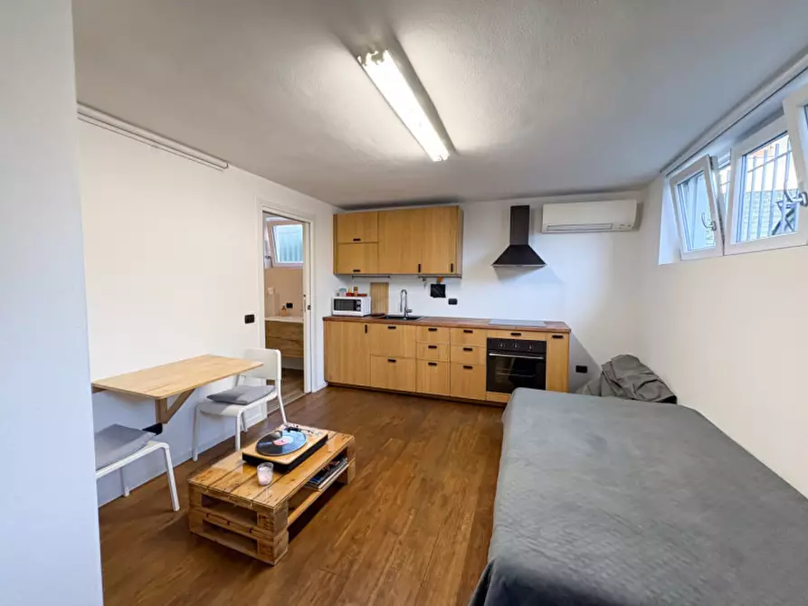 Immagine 26 di Appartamento in vendita  in via redipuglia 5 a Biassono