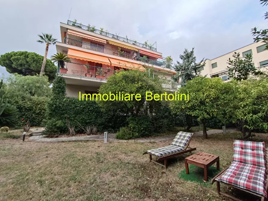 Immagine 54 di Appartamento in vendita  in CORSO CAVALLOTTI a San Remo