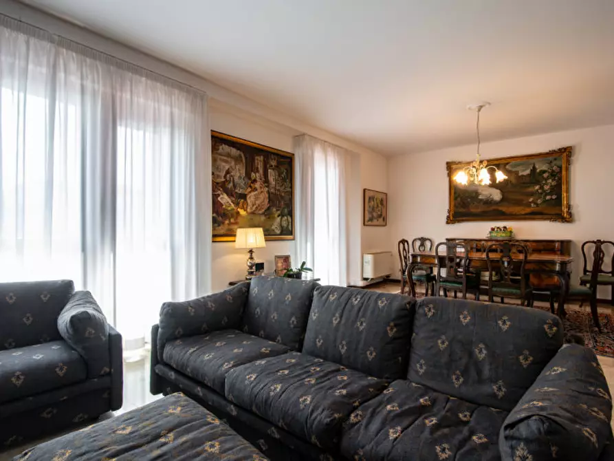 Immagine 18 di Appartamento in vendita  in Piazza De Gasperi a Padova