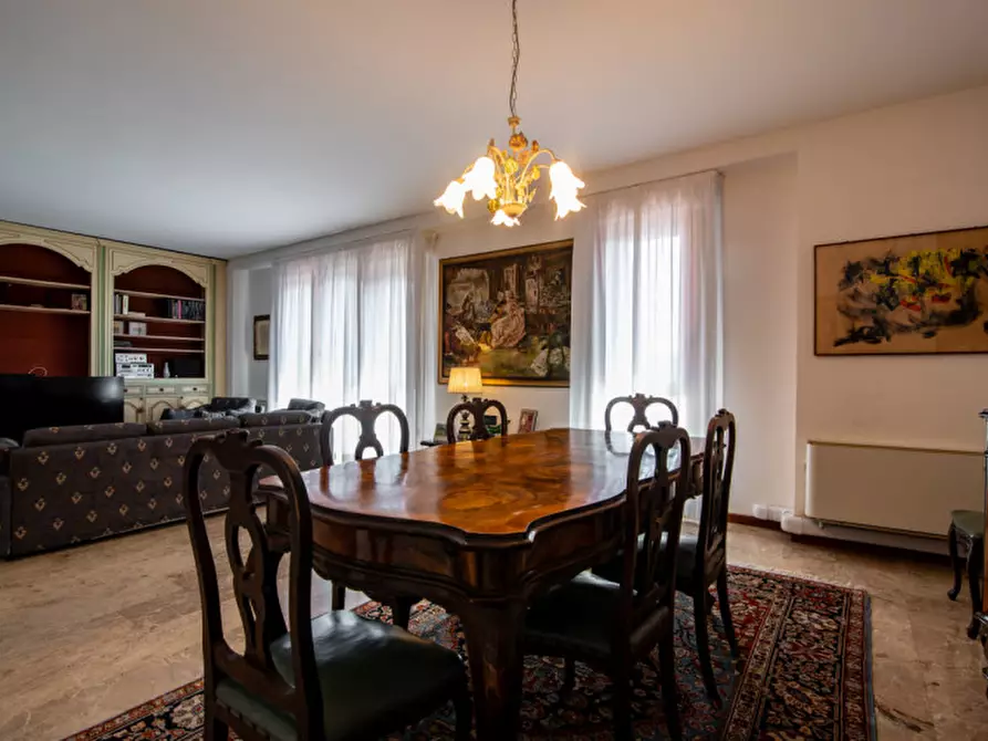 Immagine 25 di Appartamento in vendita  in Piazza De Gasperi a Padova