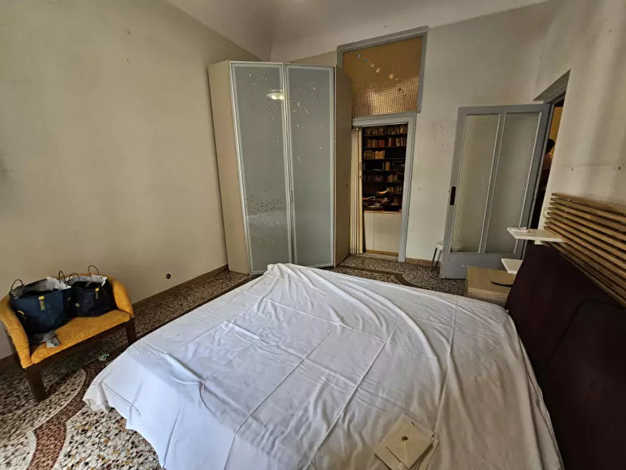 Immagine 5 di Appartamento in vendita  in Via Montenotte a Savona