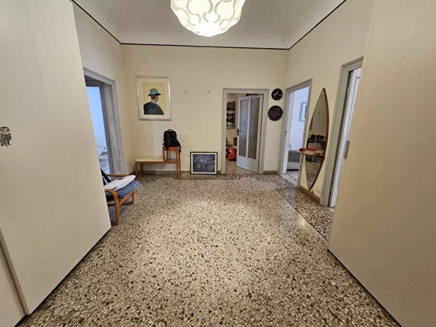 Immagine 13 di Appartamento in vendita  in Via Montenotte a Savona