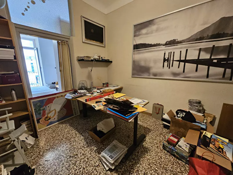 Immagine 14 di Appartamento in vendita  in Via Montenotte a Savona