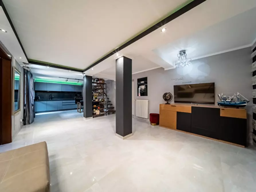 Immagine 9 di Appartamento in vendita  in Via Pietro Fiaccadori a Parma