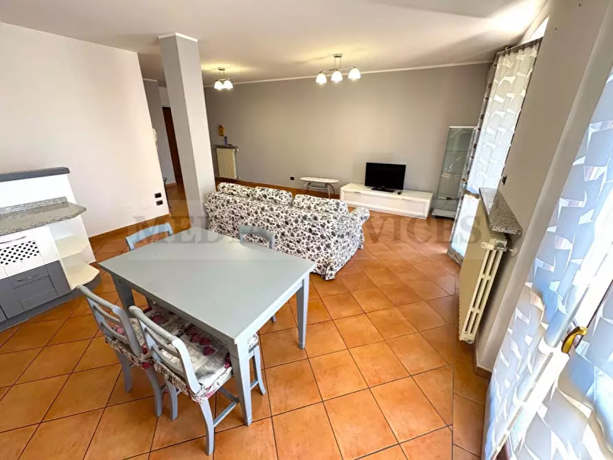 Immagine 8 di Appartamento in vendita  in via del Lucino n° 4 a Sannazzaro De' Burgondi