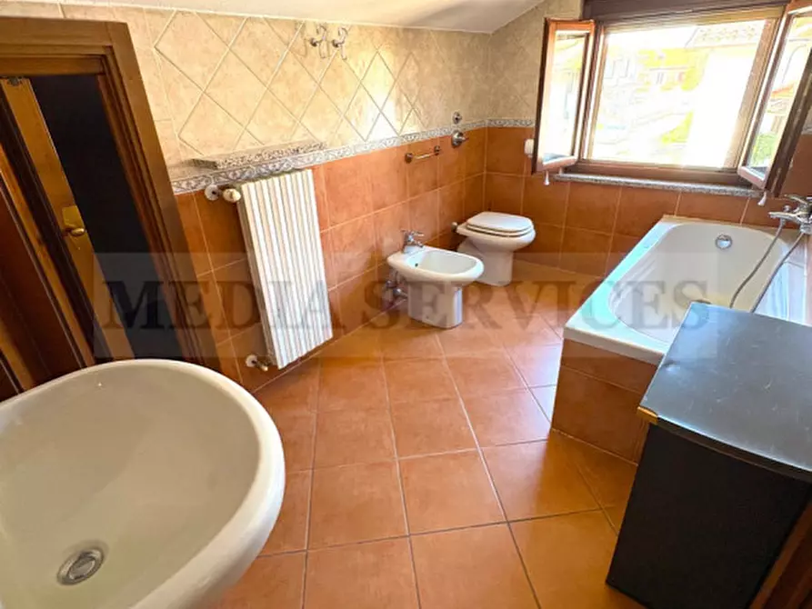 Immagine 24 di Appartamento in vendita  in via del Lucino n° 4 a Sannazzaro De' Burgondi