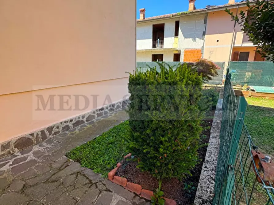 Immagine 31 di Appartamento in vendita  in via del Lucino n° 4 a Sannazzaro De' Burgondi