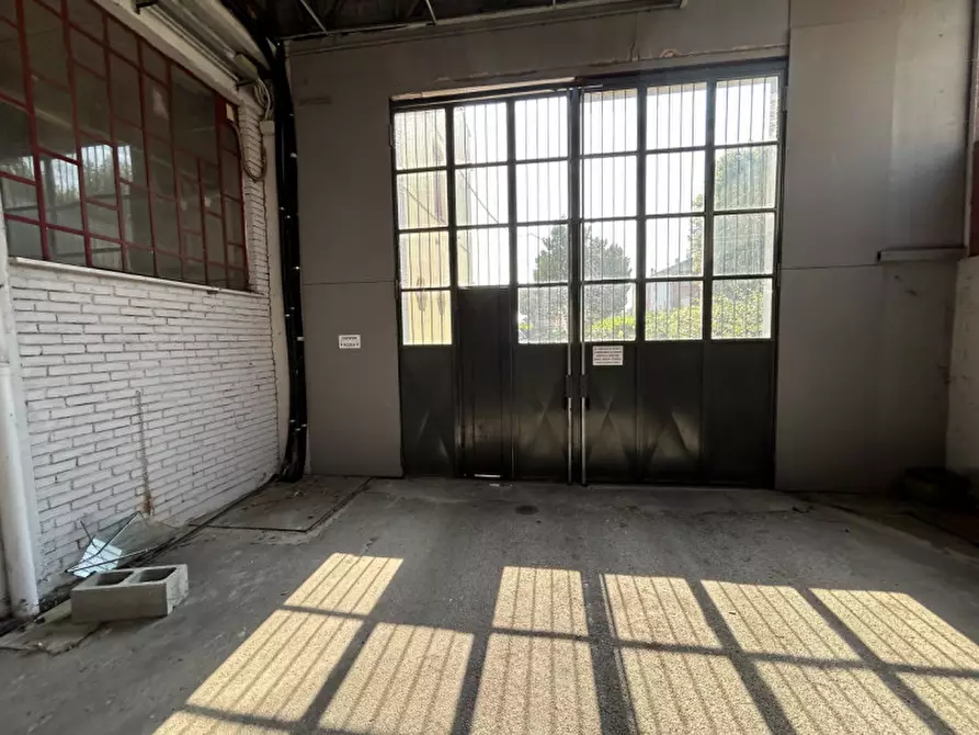 Immagine 27 di Capannone industriale in vendita  a Pinarolo Po