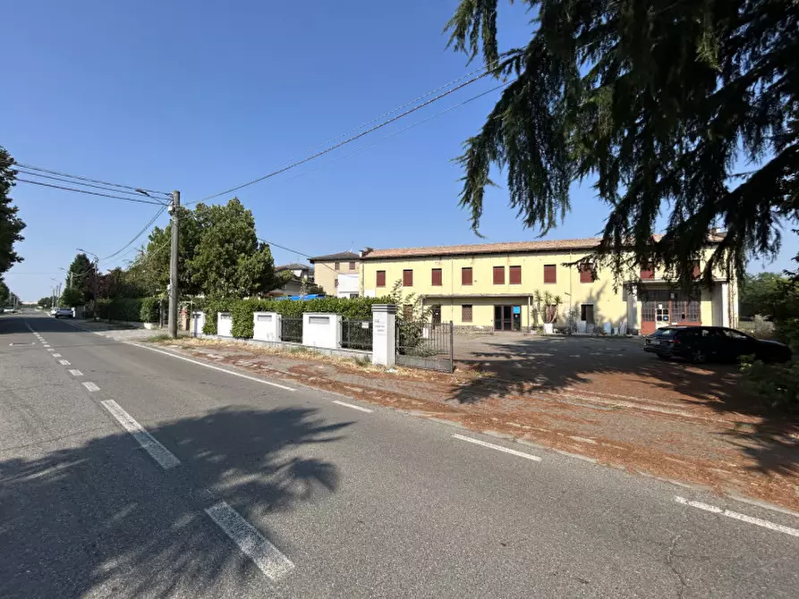 Immagine 35 di Capannone industriale in vendita  a Pinarolo Po