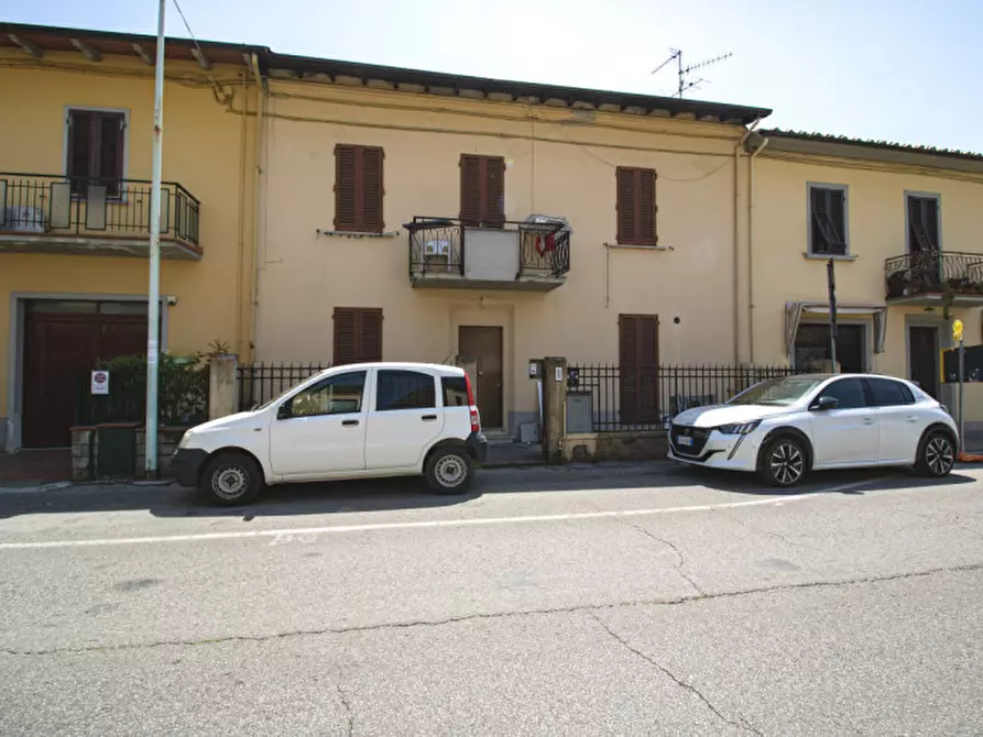Immagine 2 di Casa indipendente in vendita  in Via Giulio Braga a Prato