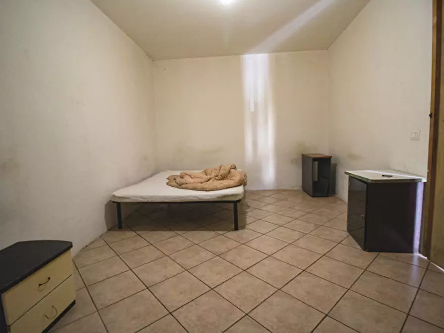 Immagine 11 di Casa indipendente in vendita  in Via Giulio Braga a Prato