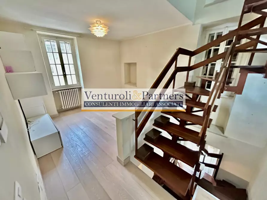 Immagine 1 di Appartamento in vendita  in Via Grezze a Desenzano Del Garda