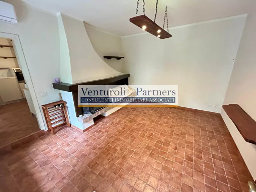 Immagine 3 di Appartamento in vendita  in Via Grezze a Desenzano Del Garda