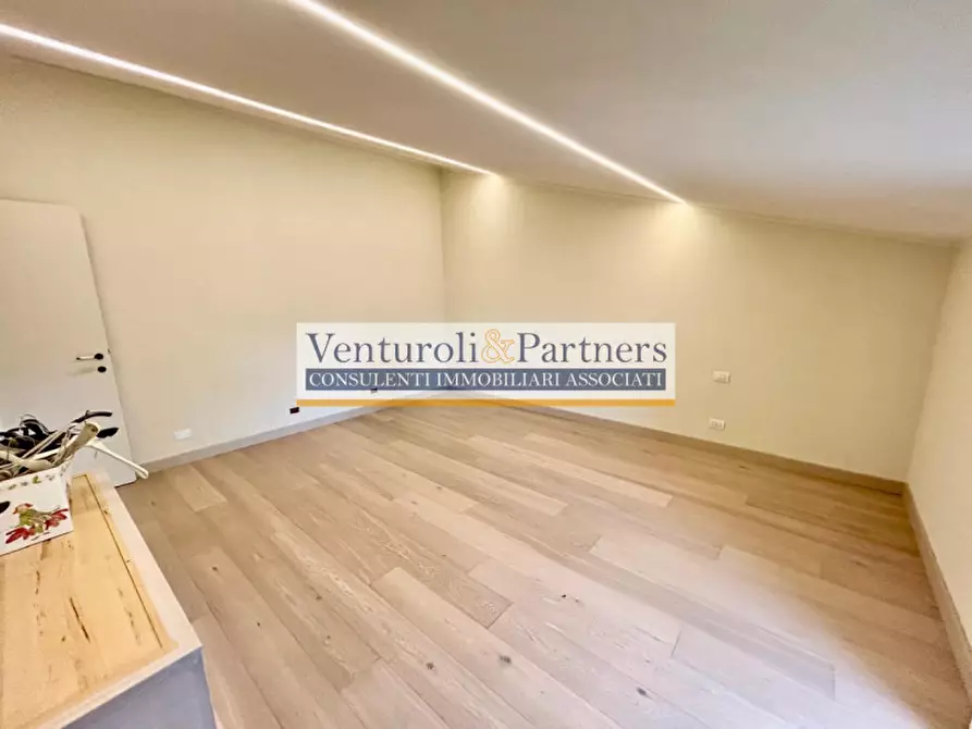 Immagine 14 di Appartamento in vendita  in Via Grezze a Desenzano Del Garda