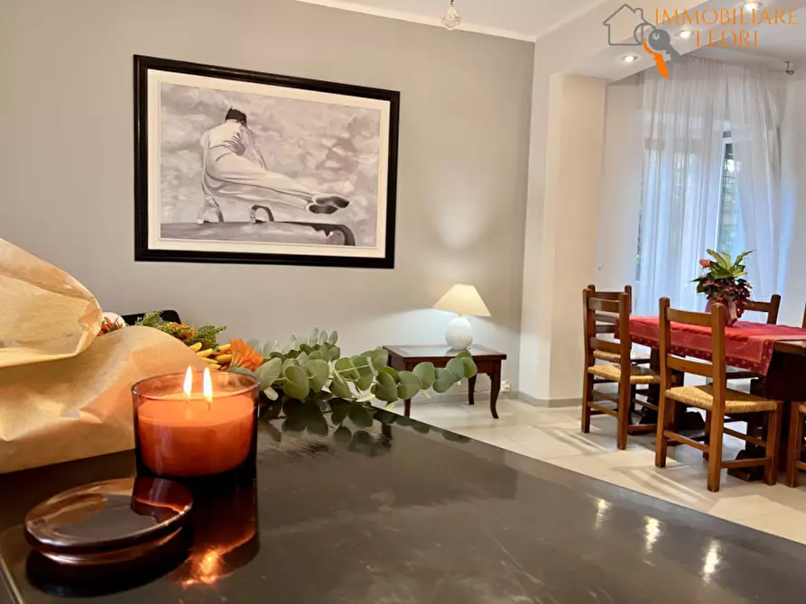 Immagine 1 di Appartamento in vendita  in via Ederle a Verona