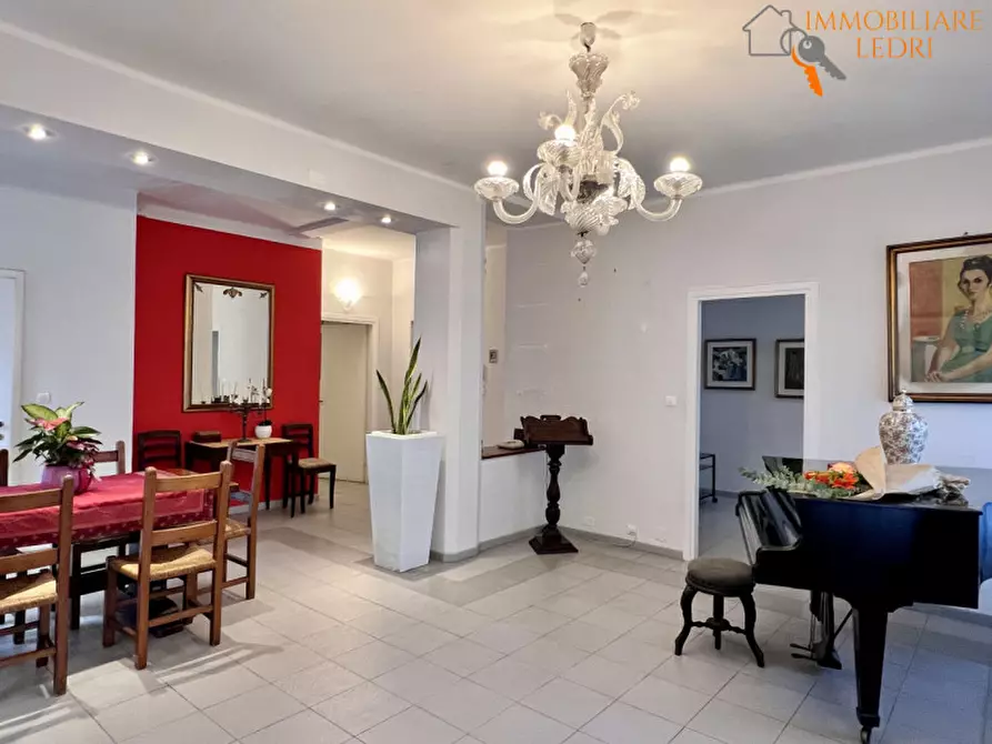 Immagine 4 di Appartamento in vendita  in via Ederle a Verona