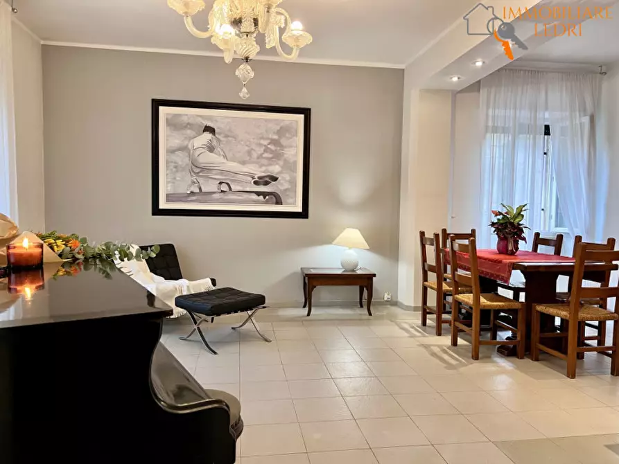 Immagine 5 di Appartamento in vendita  in via Ederle a Verona