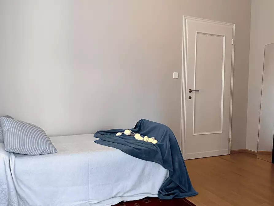 Immagine 7 di Appartamento in vendita  in via Ederle a Verona