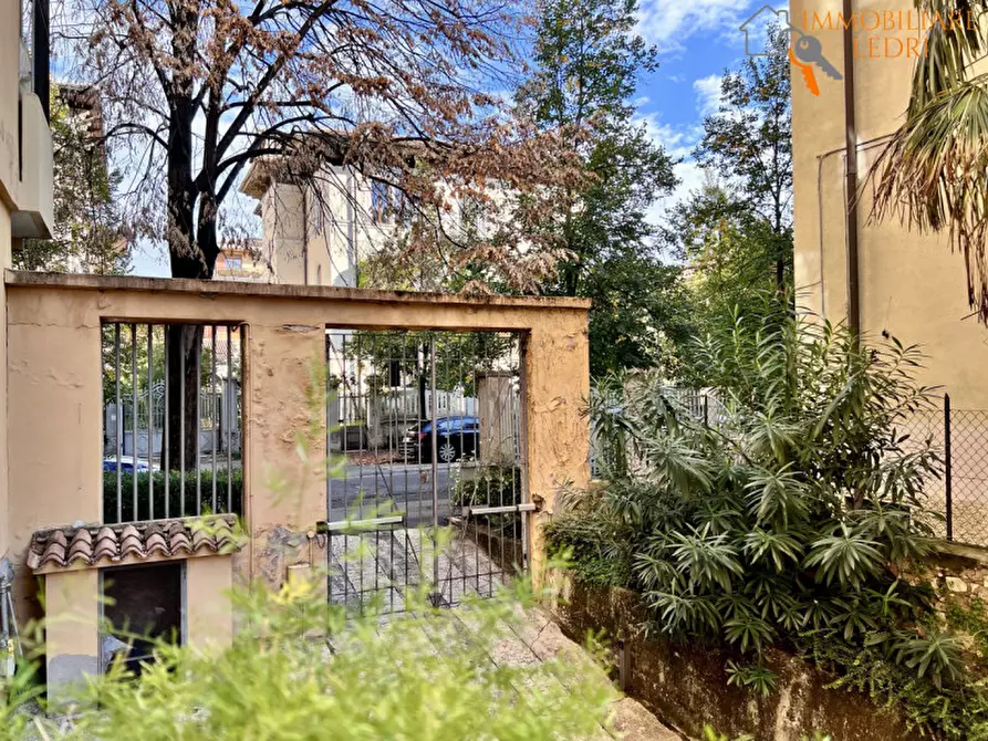 Immagine 8 di Appartamento in vendita  in via Ederle a Verona