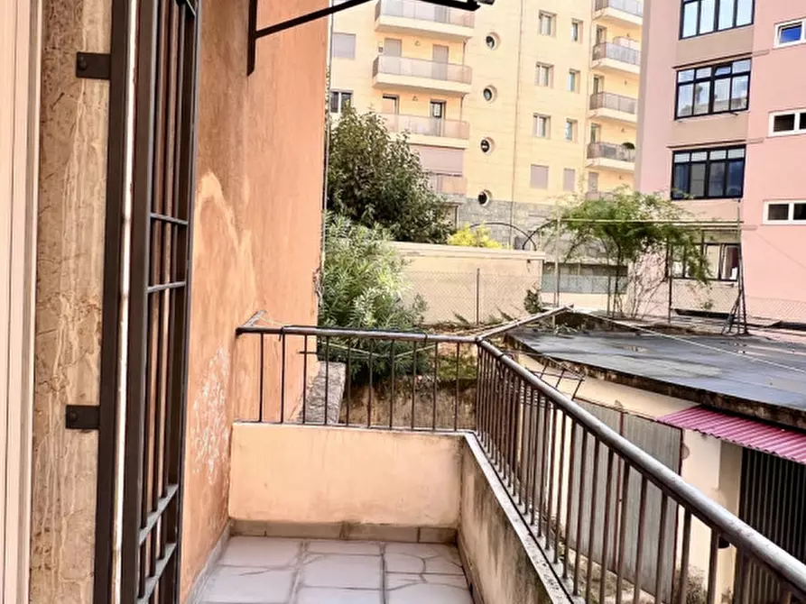 Immagine 17 di Appartamento in vendita  in via Ederle a Verona