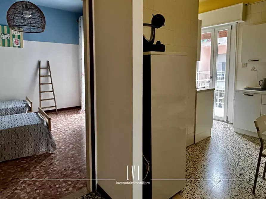 Immagine 2 di Appartamento in vendita  in Via Benvenuto Cellini 1 a Jesolo