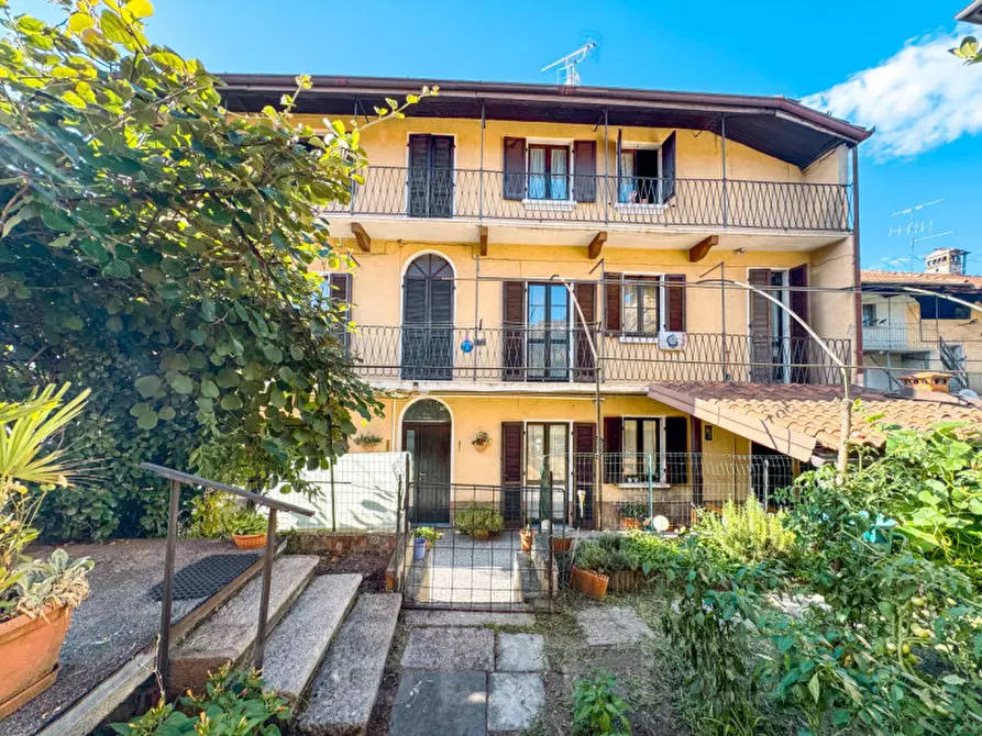 Immagine 1 di Casa indipendente in vendita  in via gentile 40 a Gozzano