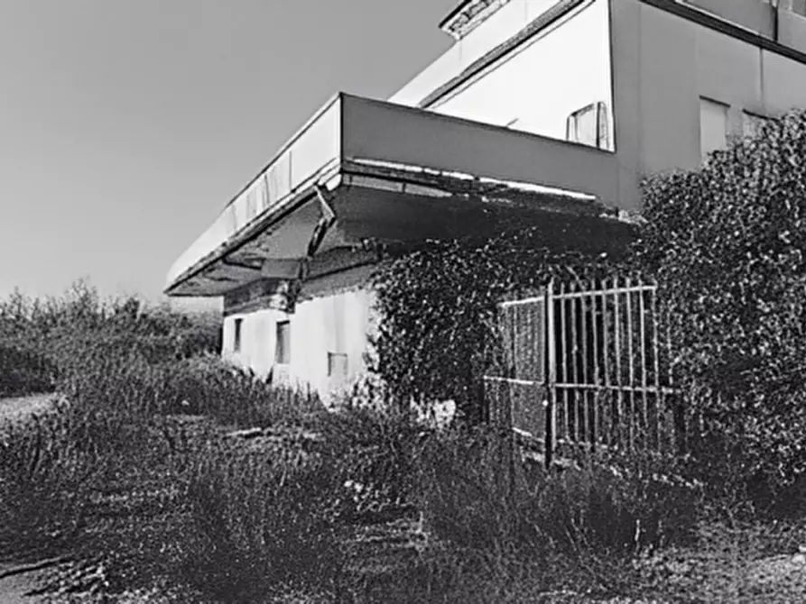 Immagine 5 di Attività commerciale in vendita  in Via Salvo D’Acquisto 8/A a Porto Recanati