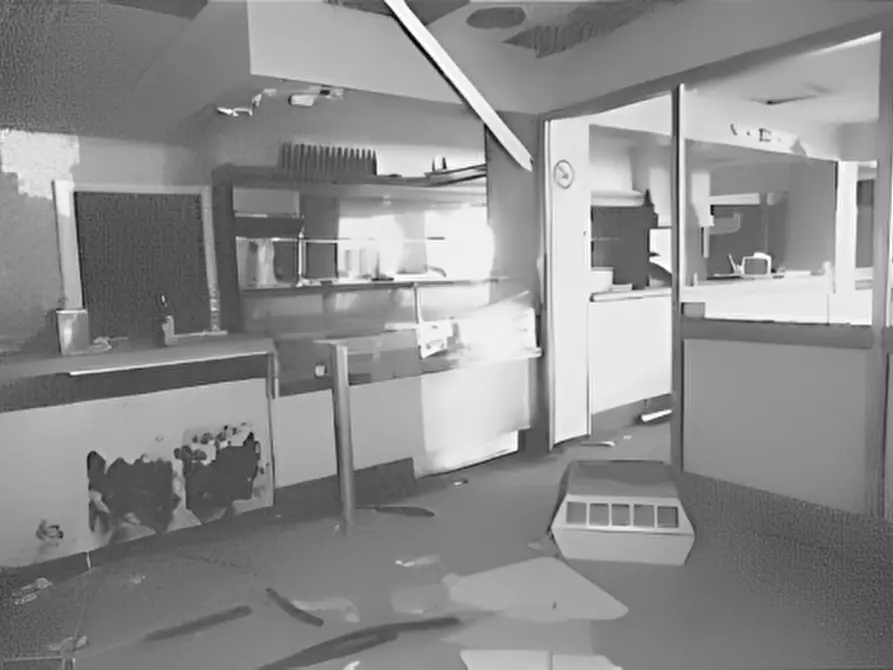 Immagine 11 di Attività commerciale in vendita  in Via Salvo D’Acquisto 8/A a Porto Recanati