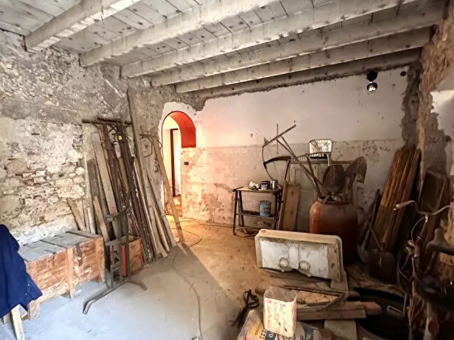 Immagine 2 di Rustico / casale in vendita  in Via Monte Pasubio 21 a Caltrano