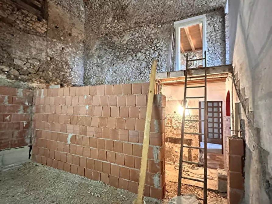 Immagine 6 di Rustico / casale in vendita  in Via Monte Pasubio 21 a Caltrano