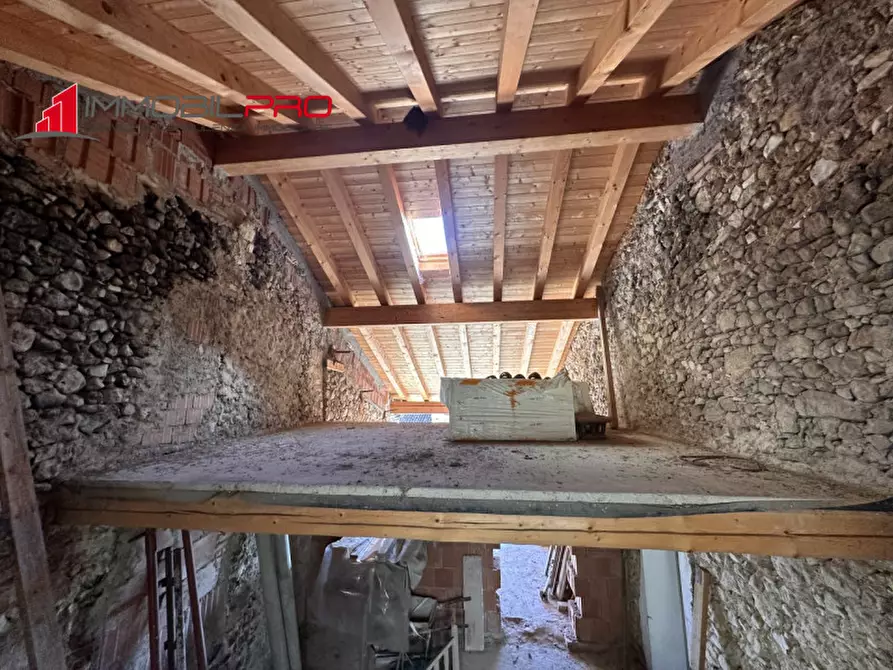 Immagine 18 di Rustico / casale in vendita  in Via Monte Pasubio 21 a Caltrano