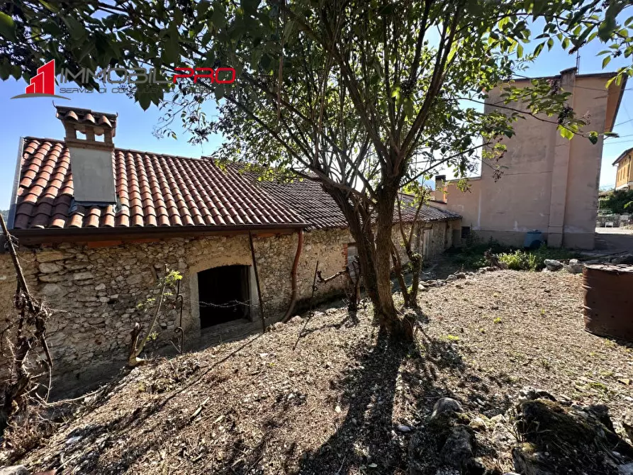 Immagine 22 di Rustico / casale in vendita  in Via Monte Pasubio 21 a Caltrano