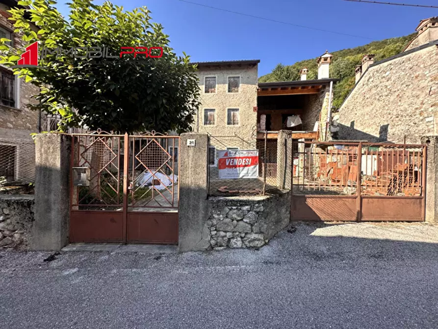 Immagine 24 di Rustico / casale in vendita  in Via Monte Pasubio 21 a Caltrano