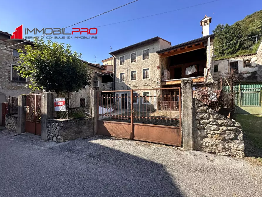 Immagine 25 di Rustico / casale in vendita  in Via Monte Pasubio 21 a Caltrano