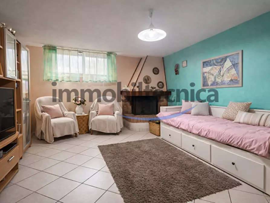 Immagine 5 di Appartamento in vendita  in Subbiano a Subbiano