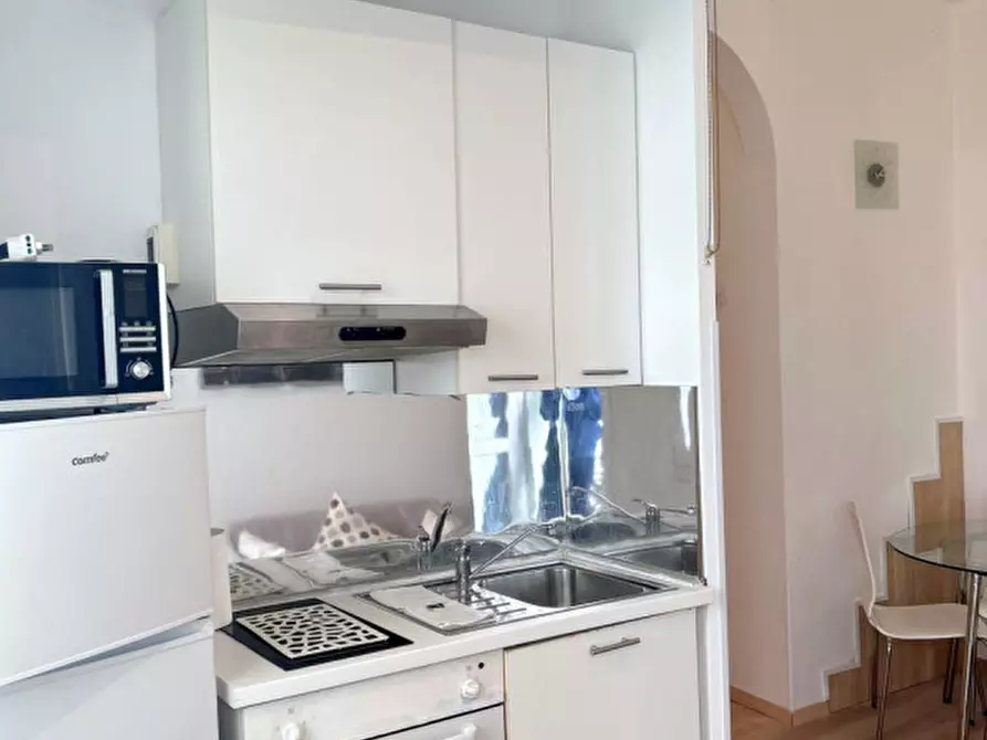 Immagine 8 di Appartamento in vendita  in VIA DEGLI ZABARELLA a Padova