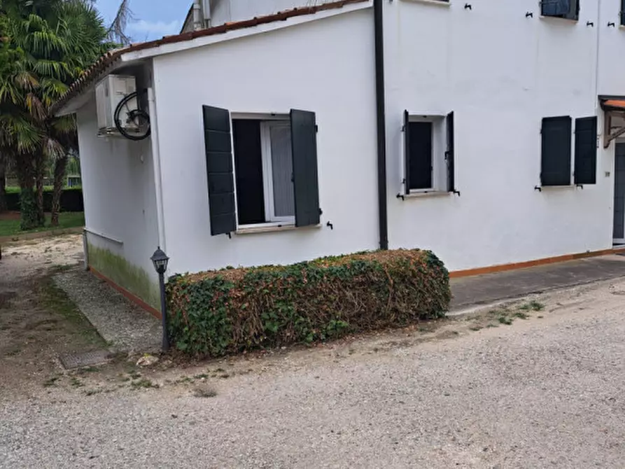 Immagine 2 di Casa bifamiliare in vendita  in Via Arzerini a Brugine
