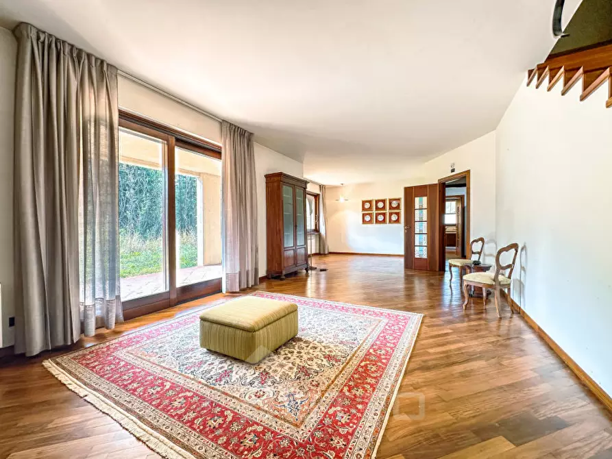 Immagine 3 di Villa in vendita  in Via Asti 3 a Gattinara