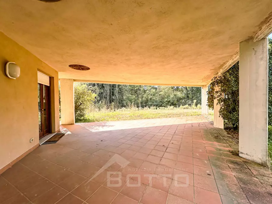 Immagine 23 di Villa in vendita  in Via Asti 3 a Gattinara