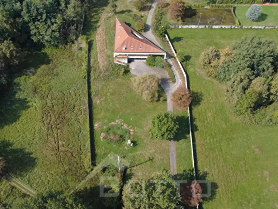 Immagine 33 di Villa in vendita  in Via Asti 3 a Gattinara