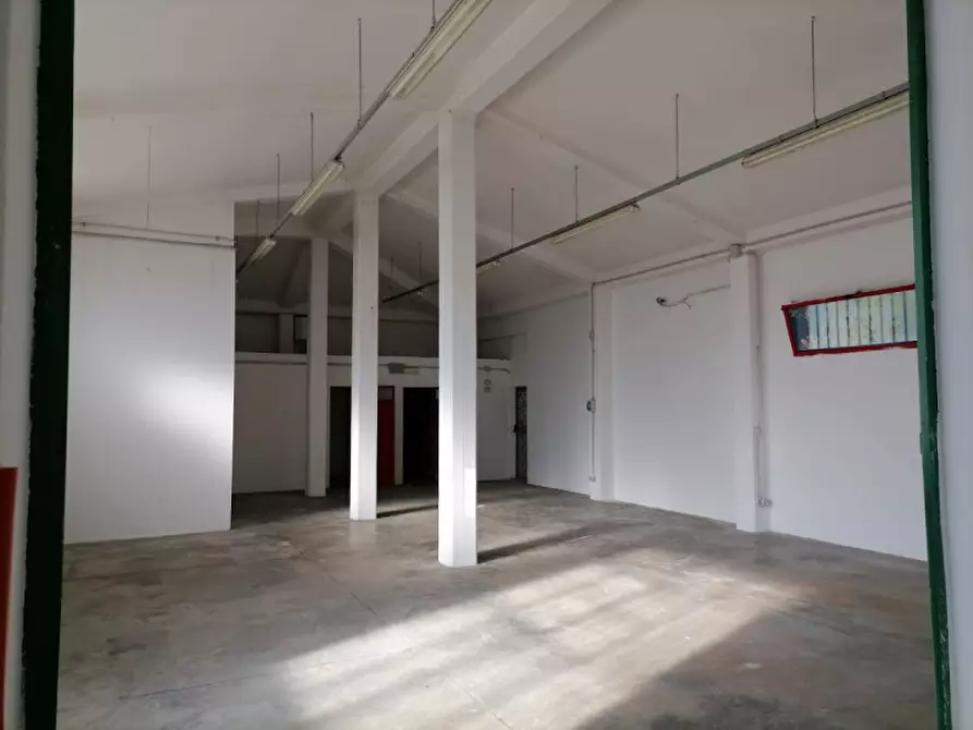 Immagine 2 di Laboratorio in affitto  in VIA DI SOTTO a Lastra A Signa