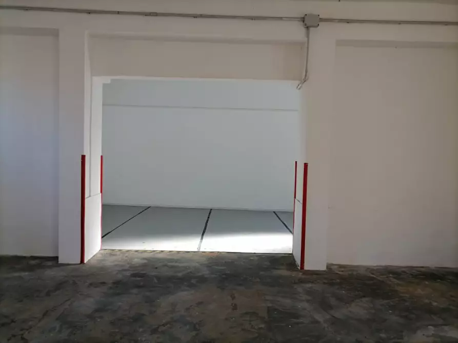 Immagine 4 di Laboratorio in affitto  in VIA DI SOTTO a Lastra A Signa